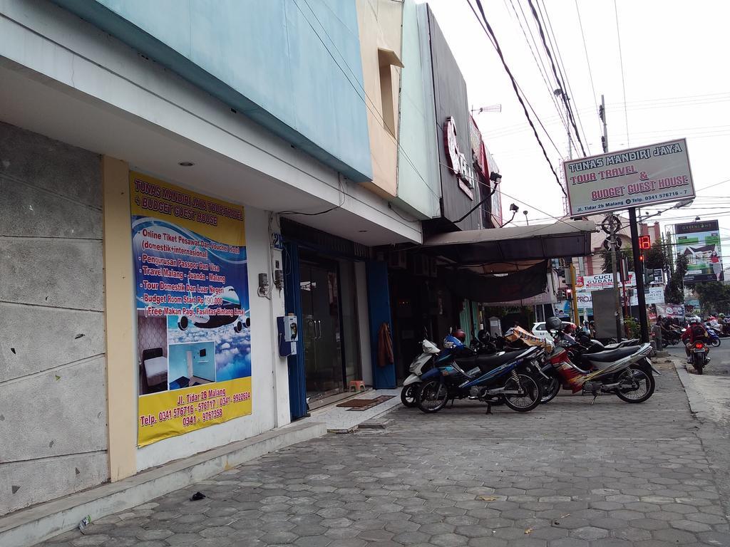 Budget Guest House Tunas Mandiri Jaya Malang Ngoại thất bức ảnh