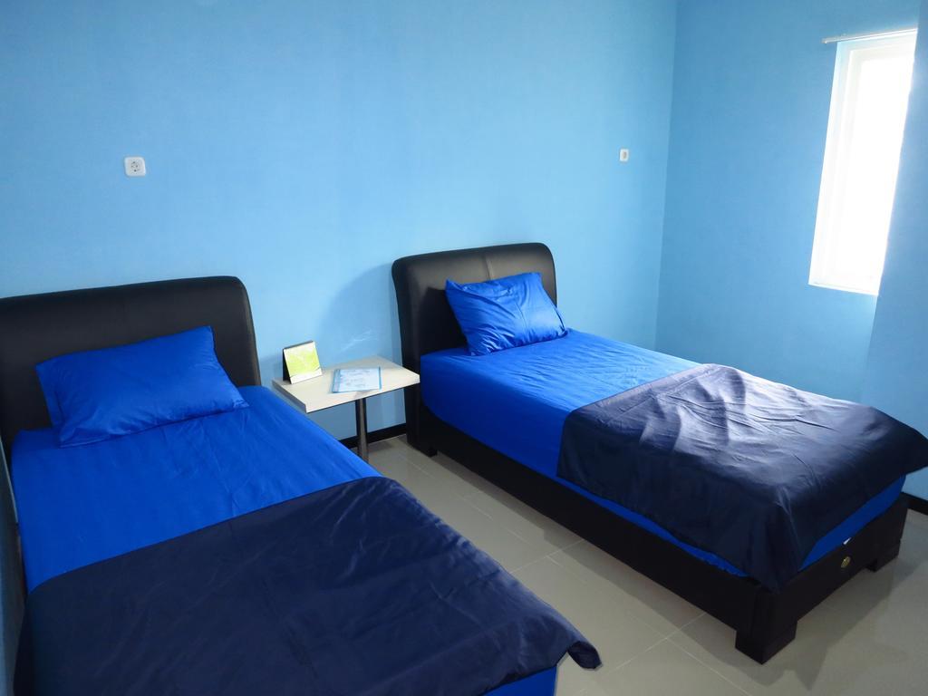 Budget Guest House Tunas Mandiri Jaya Malang Phòng bức ảnh